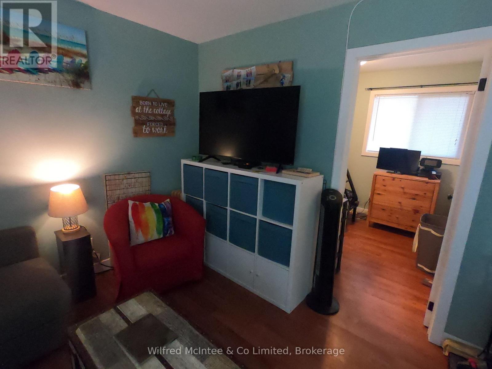 199 THOMPSON AVENUE - 6