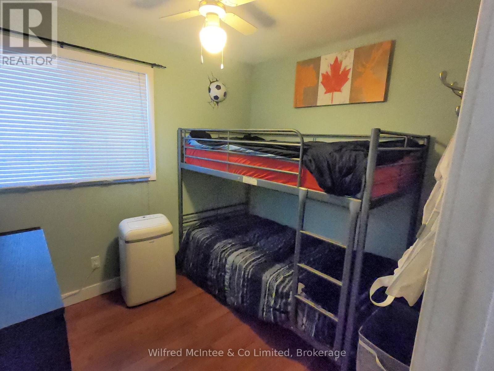 199 THOMPSON AVENUE - 9