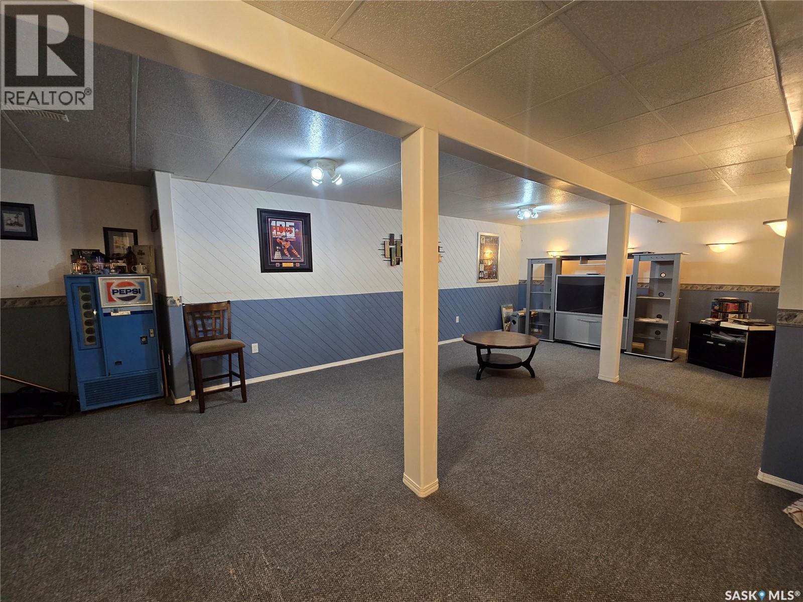 15 Mackenzie DRIVE - 19