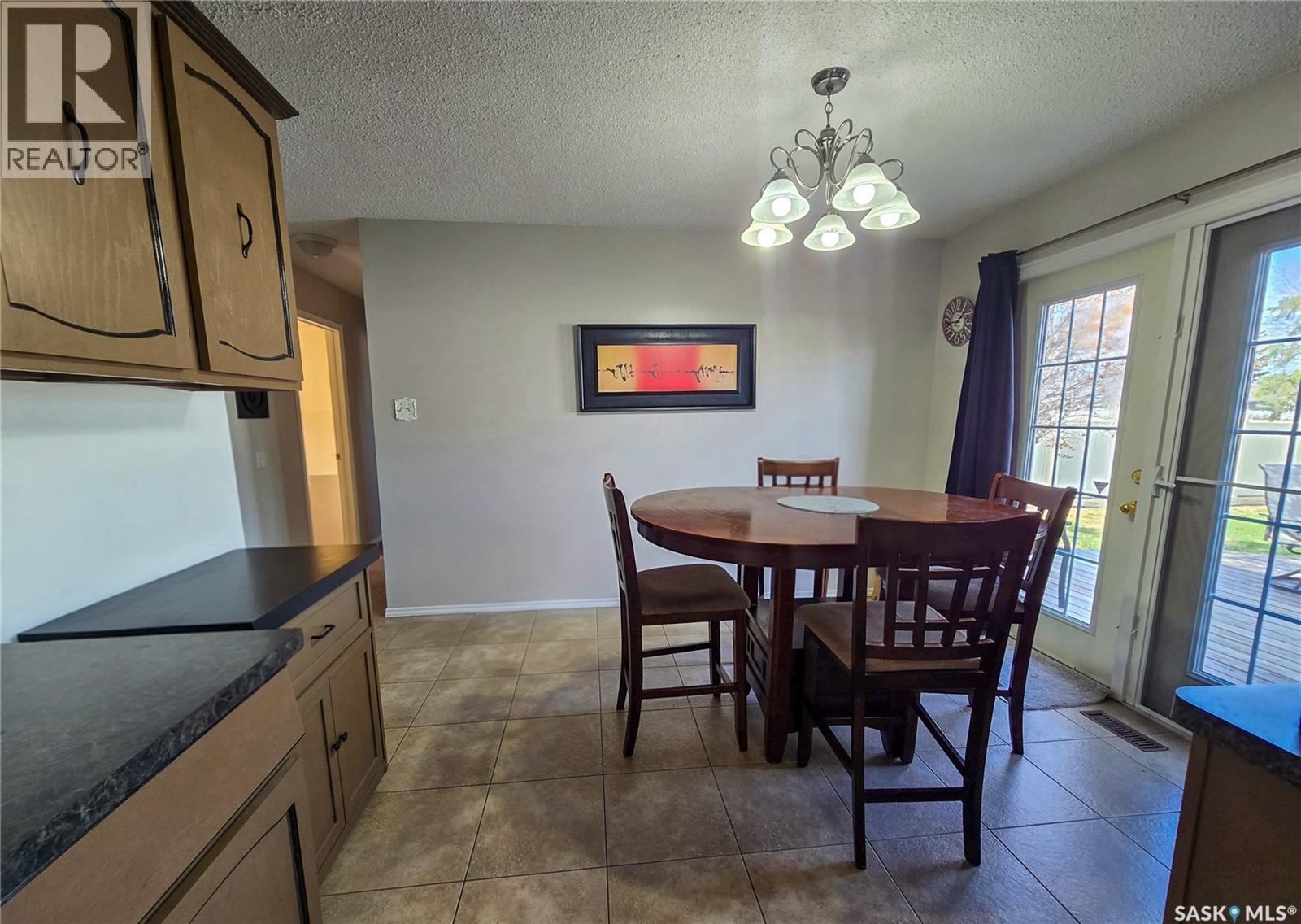 15 Mackenzie DRIVE - 8