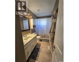 15 Mackenzie Drive, Yorkton, SK S3N3M6 Photo 14