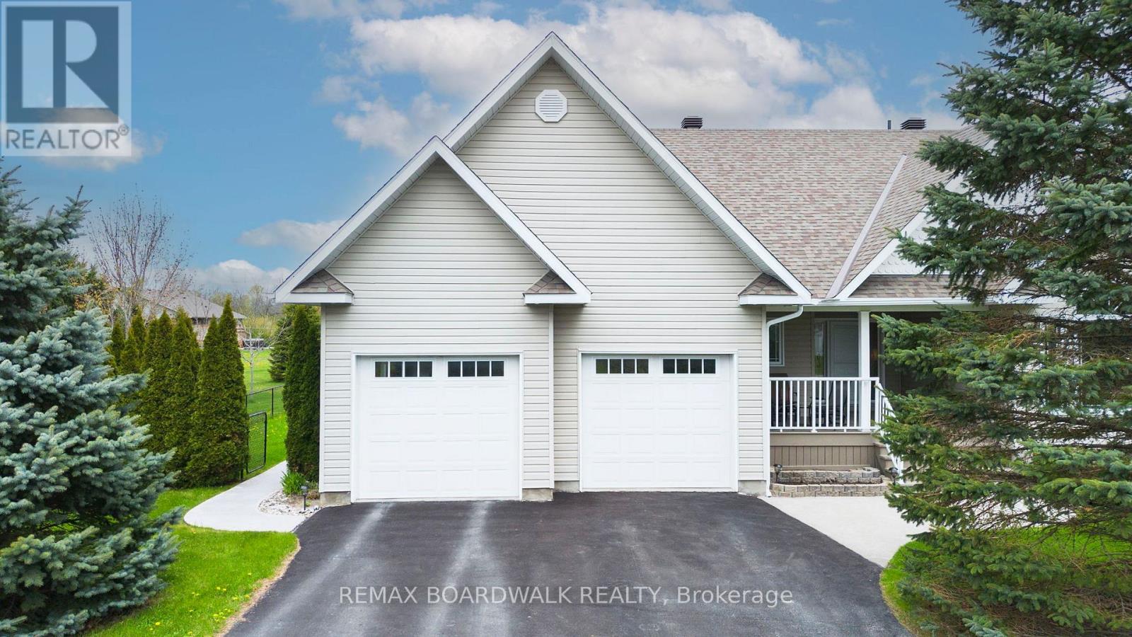 127 MACPHERSON WAY - 4