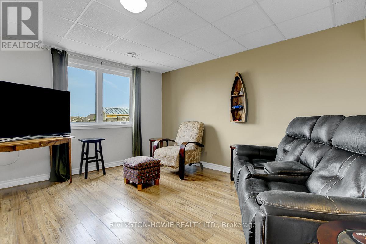 1757 CELINE STREET - 27