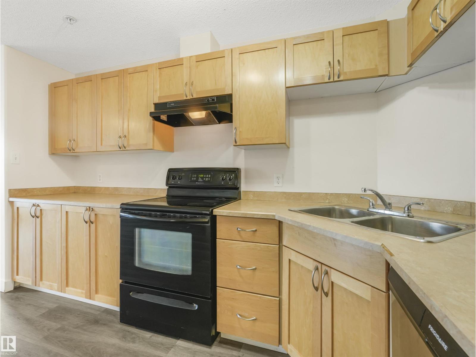 #216 111 EDWARDS DR SW - 9