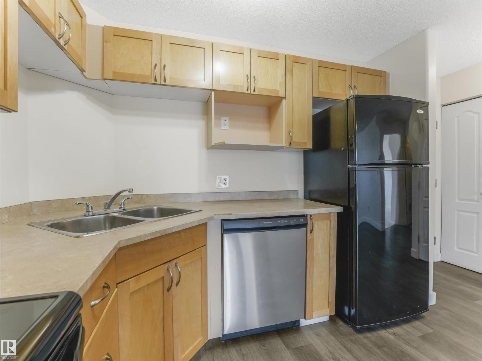 #216 111 EDWARDS DR SW - 8