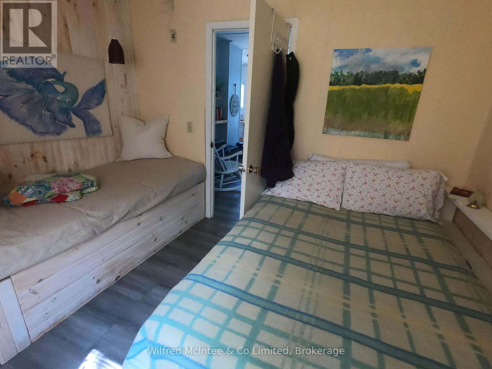 210 THOMPSON AVENUE - 10