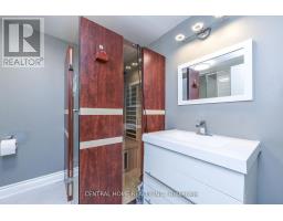 4 Robaldon Road, Toronto, ON M9A5A7 Photo 13