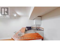 4 Robaldon Road, Toronto, ON M9A5A7 Photo 15