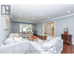 4 Robaldon Road, Toronto, ON M9A5A7 Photo 25