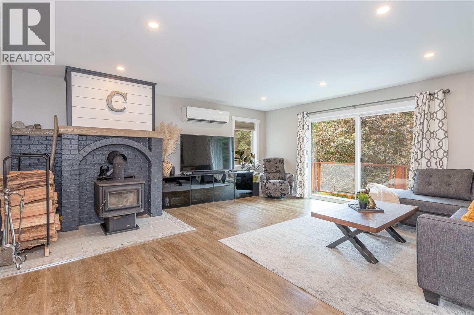 3729 Panorama Cres - 10