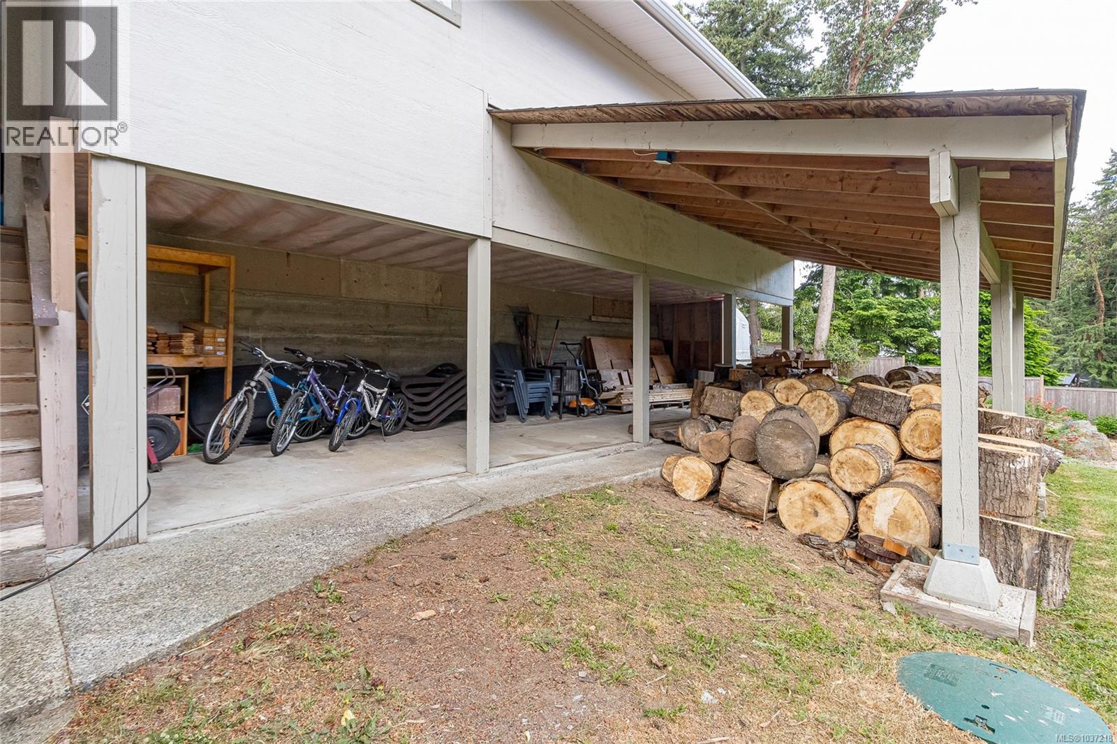 3729 Panorama Cres - 82