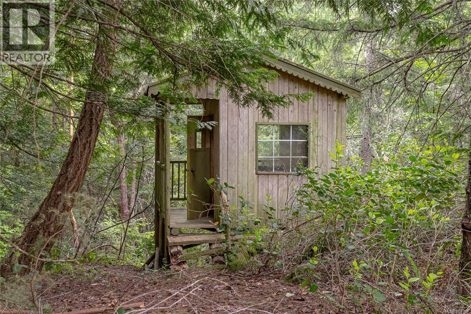 3729 Panorama Cres - 92