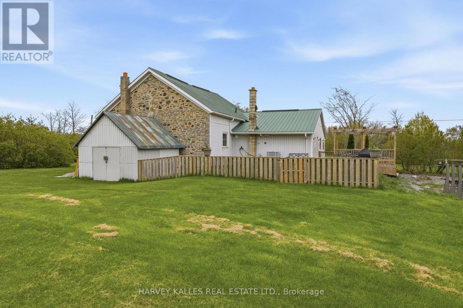8 SCHOOL HOUSE ROAD - 38