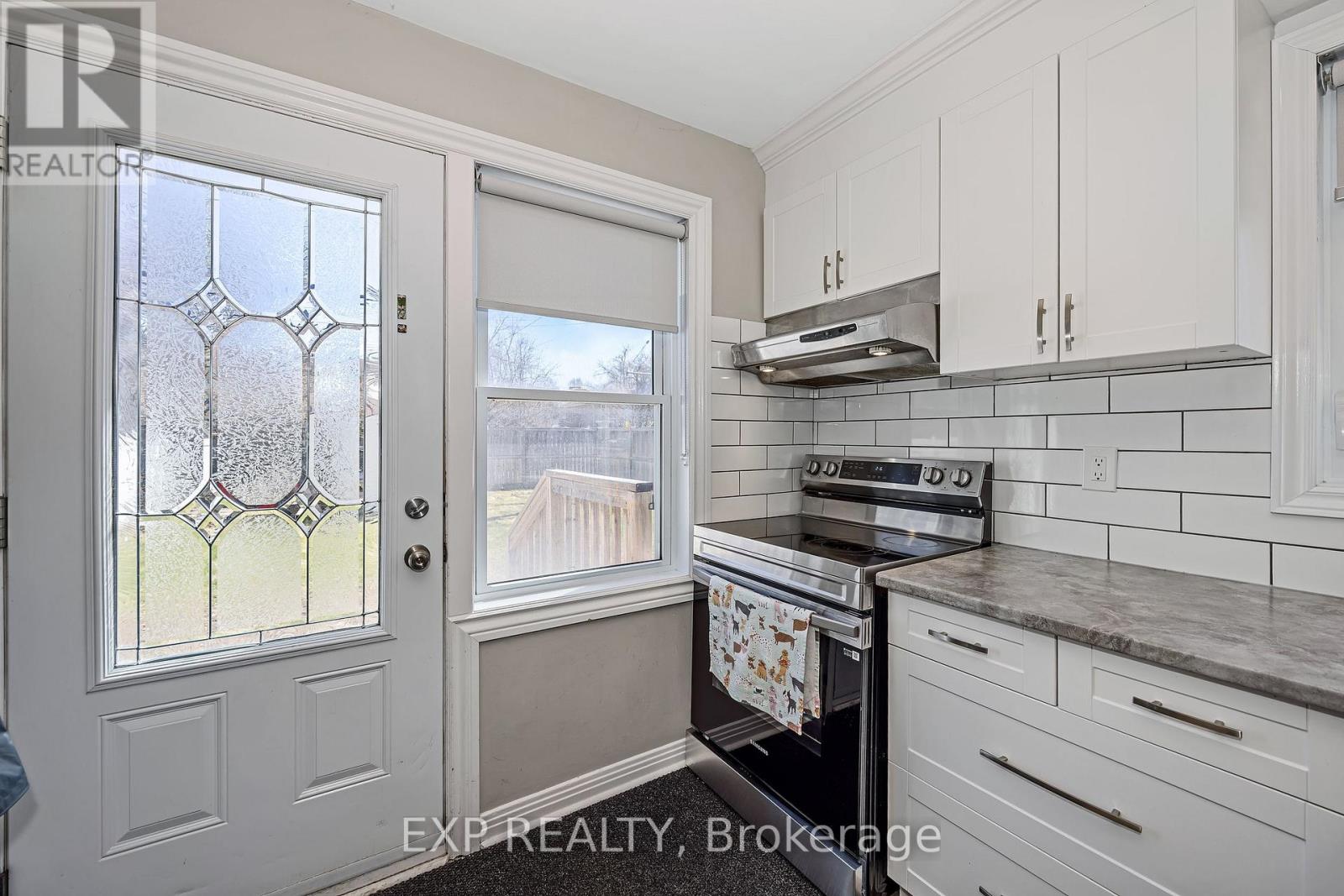 1470 LAPERRIERE AVENUE - 12