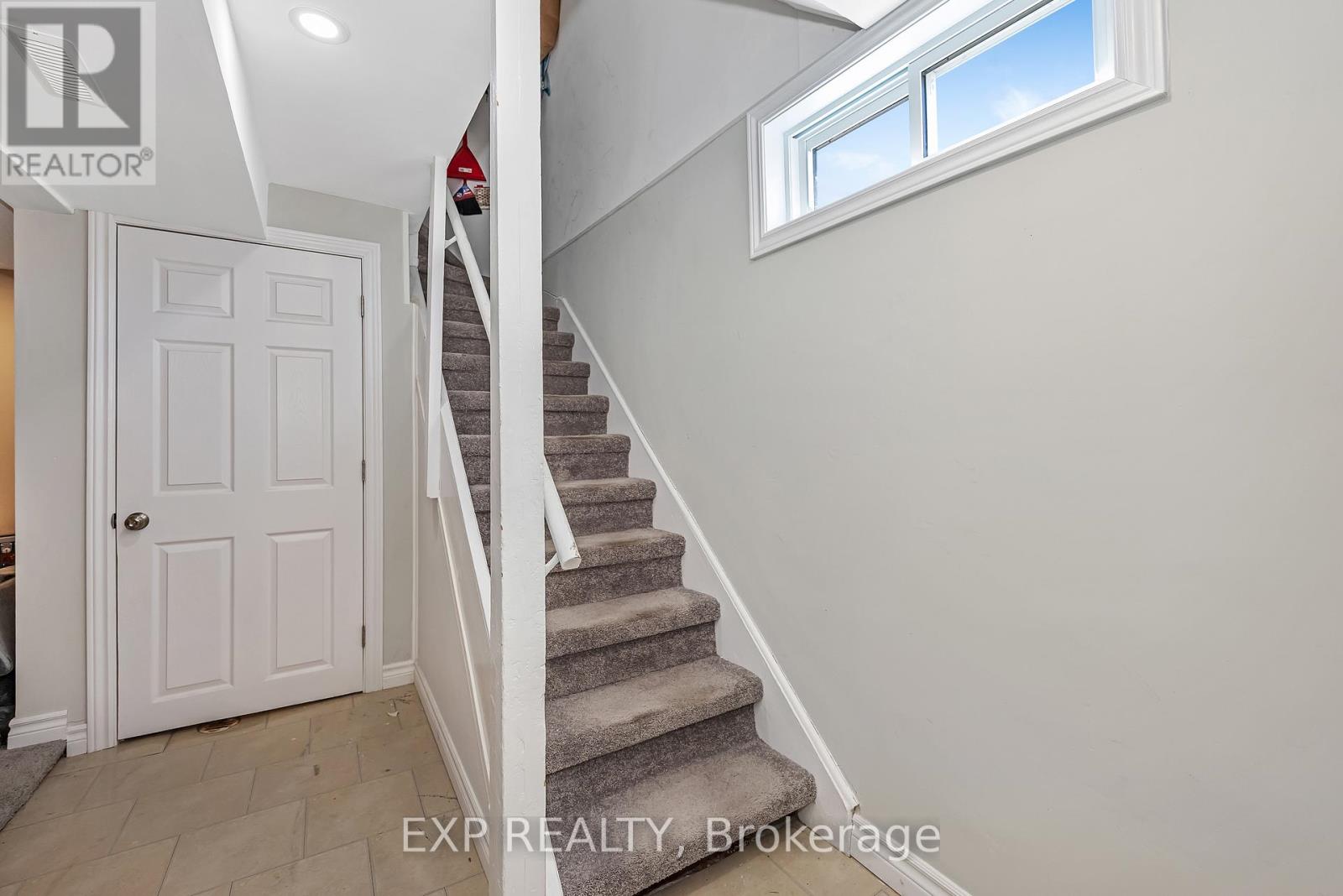 1470 LAPERRIERE AVENUE - 25