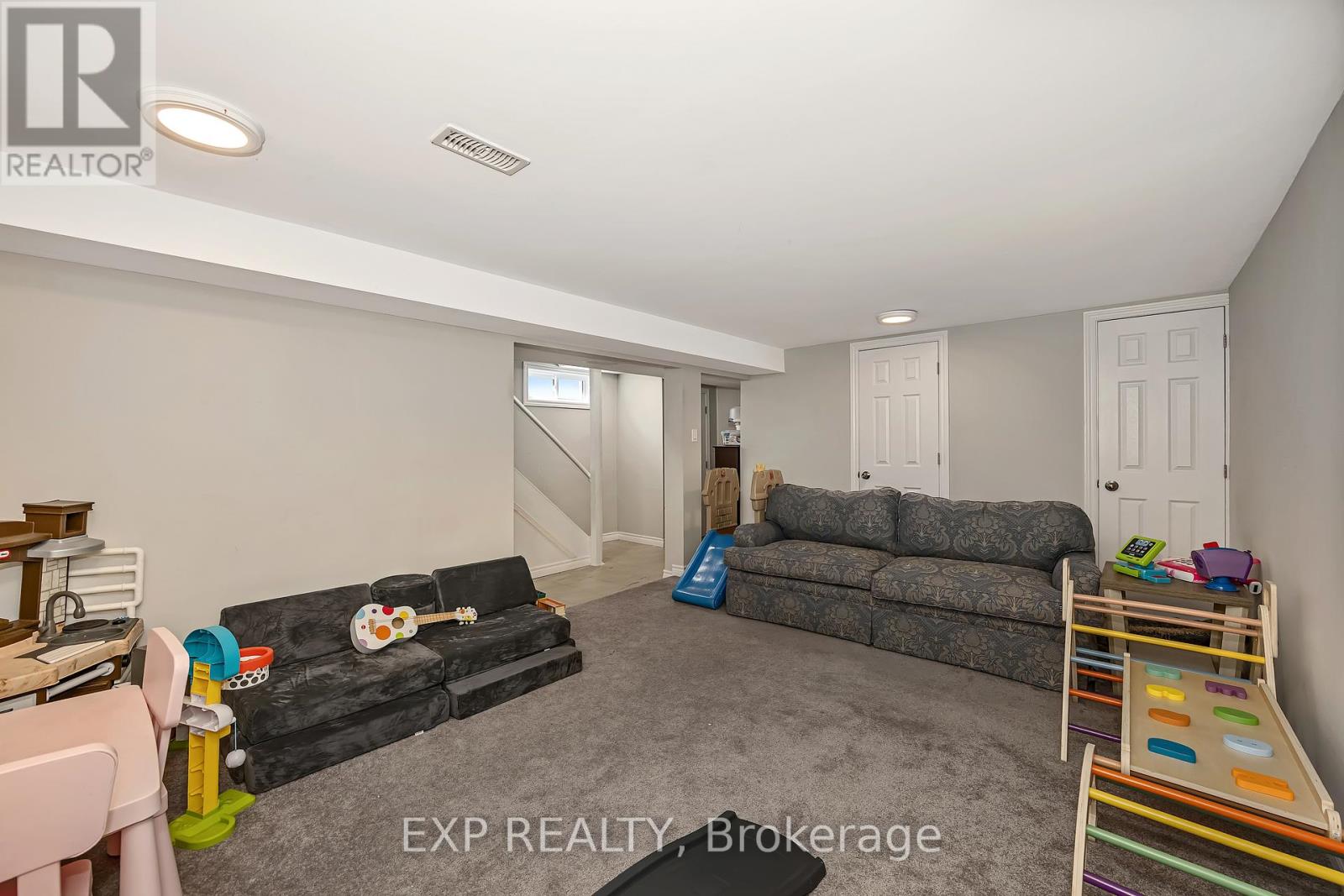 1470 LAPERRIERE AVENUE - 27