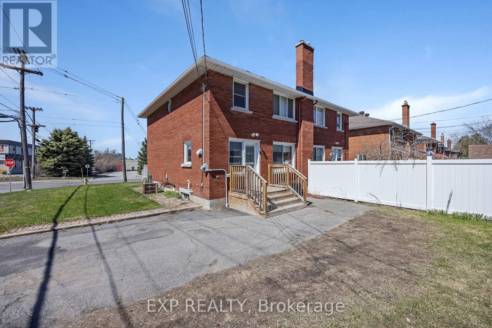 1470 LAPERRIERE AVENUE - 31