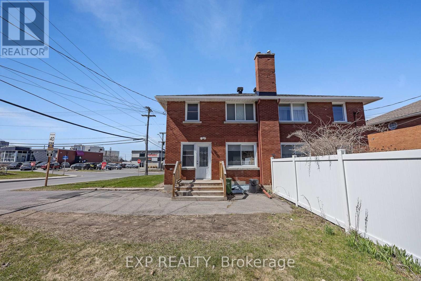 1470 LAPERRIERE AVENUE - 32