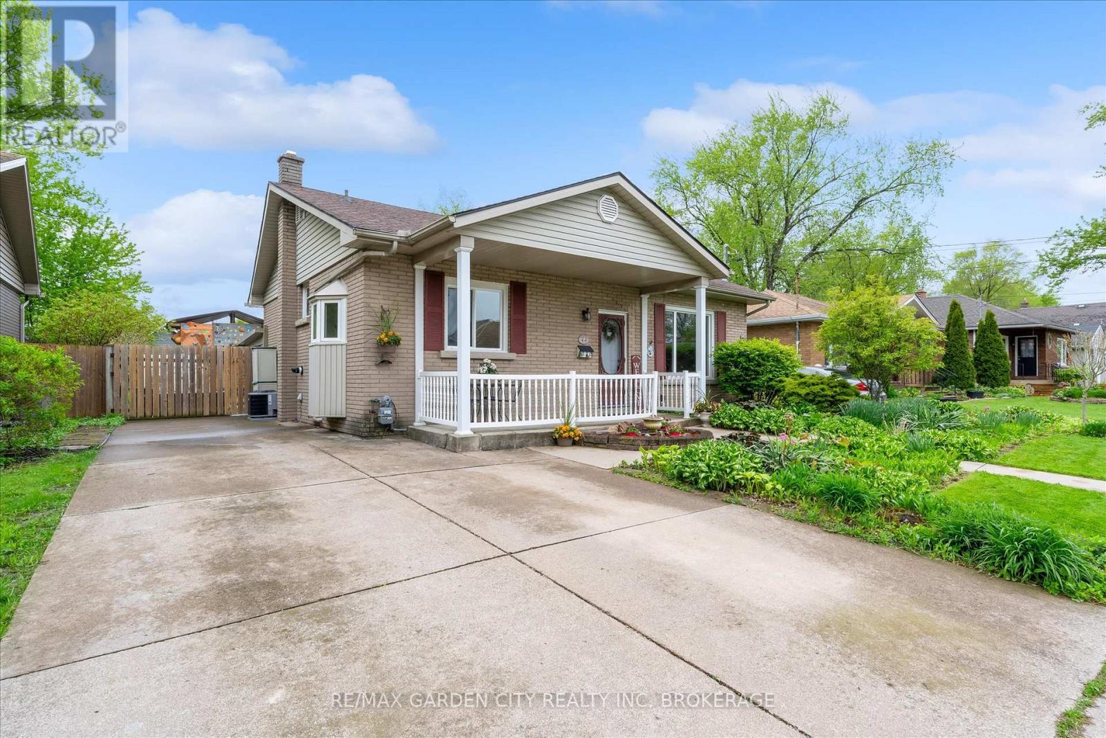 44 ALEXANDRA BOULEVARD - 1