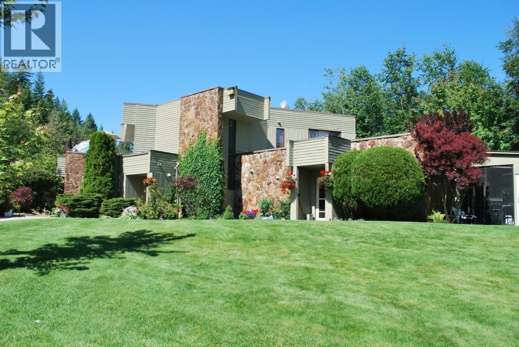 2924 Eagle Bay Road Unit# 1 to 5, Blind Bay