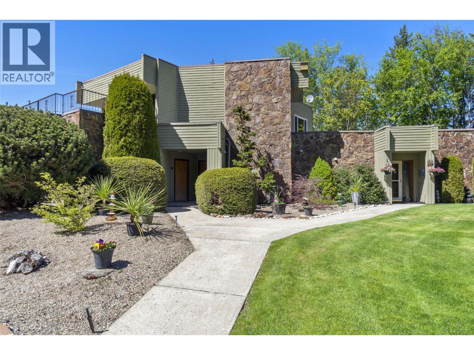 2924 Eagle Bay Road Unit# 1 to 5, Blind Bay