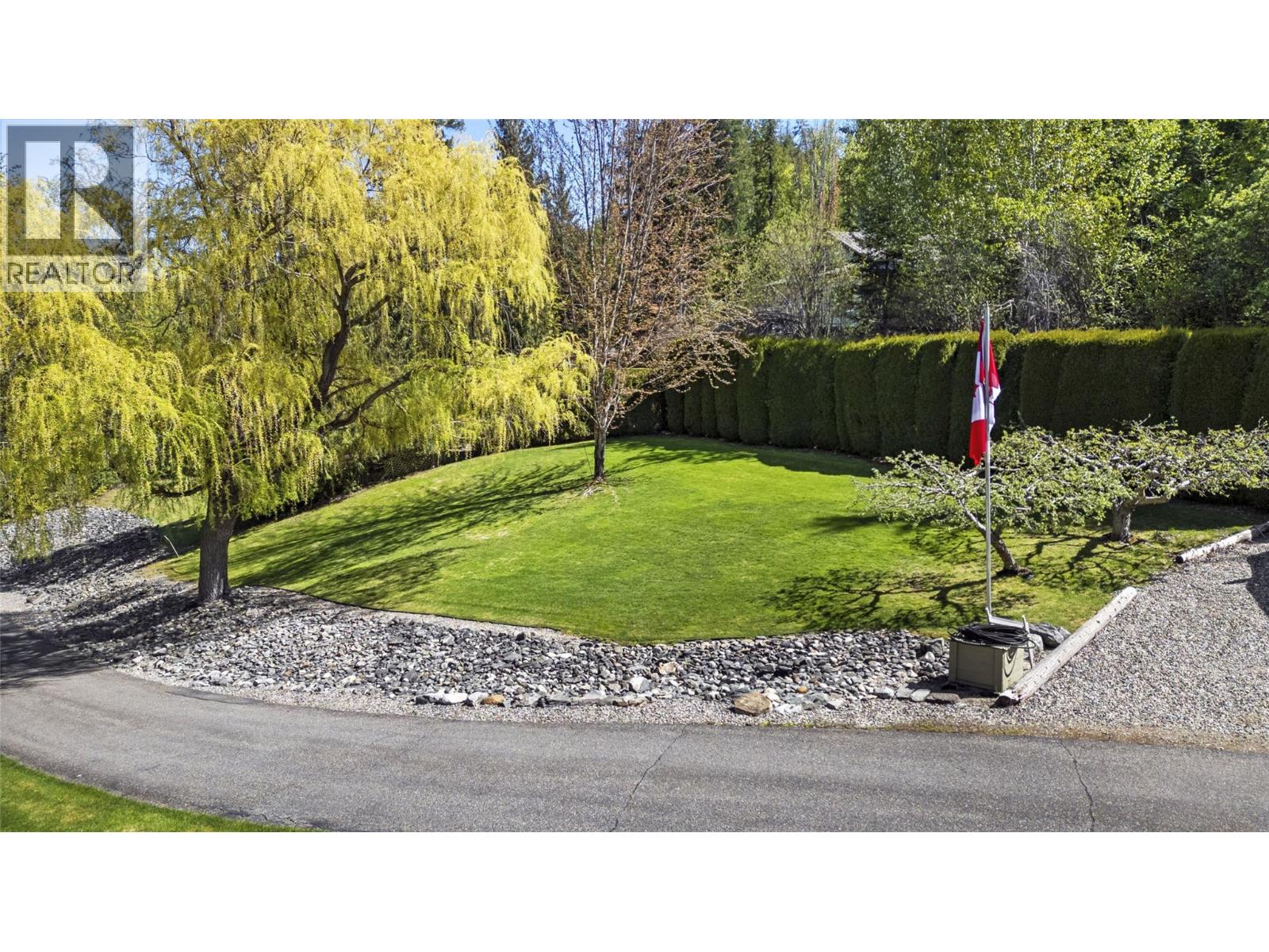 2924 Eagle Bay Road Unit# 1 to 5, Blind Bay