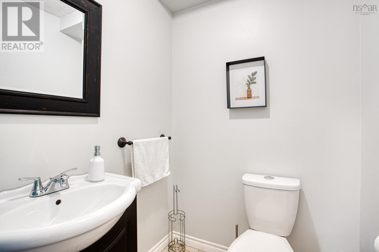 #310 15 Knightsridge Drive - 17