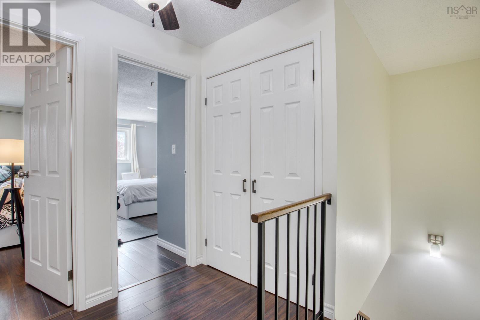 #310 15 Knightsridge Drive - 19