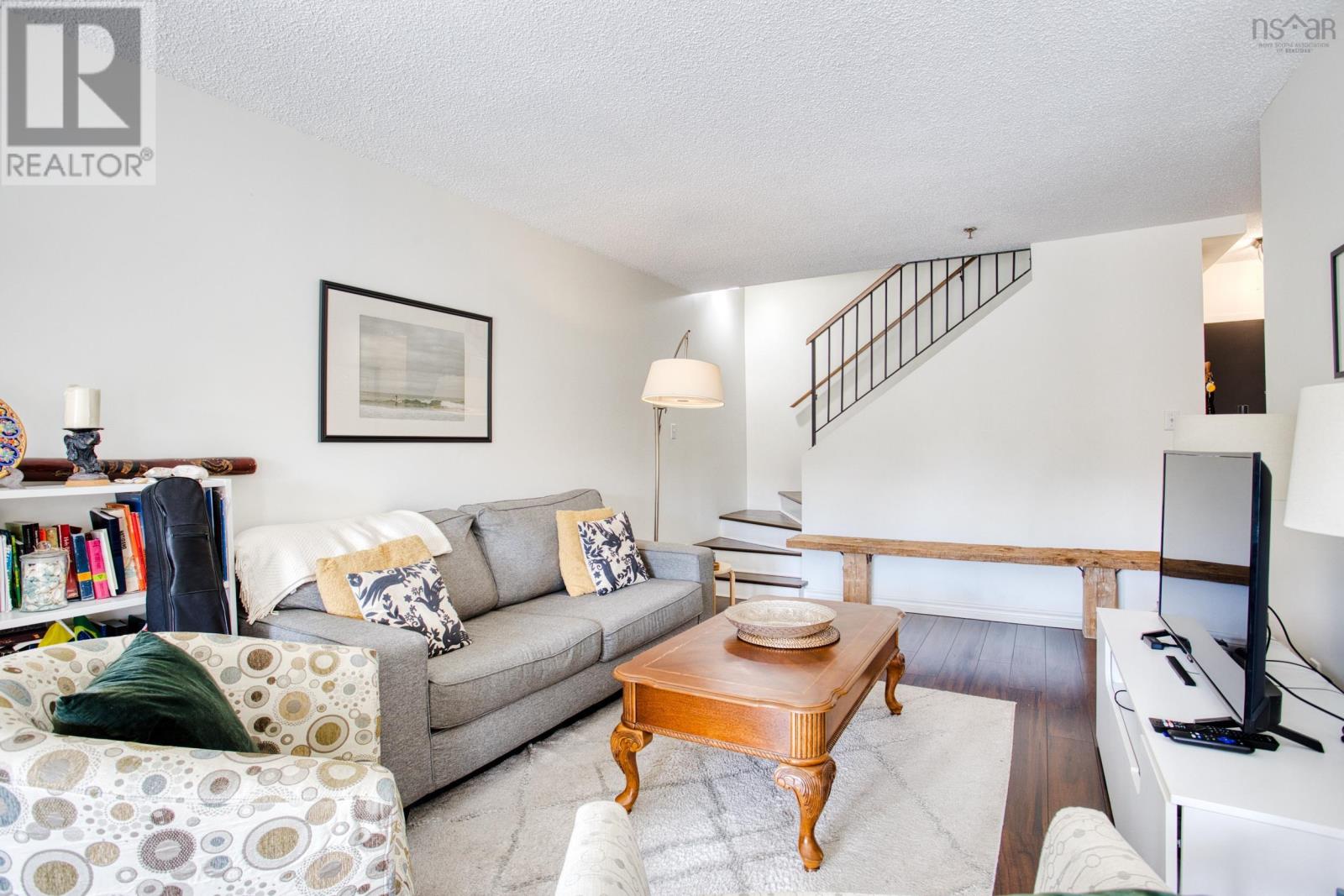 #310 15 Knightsridge Drive - 5