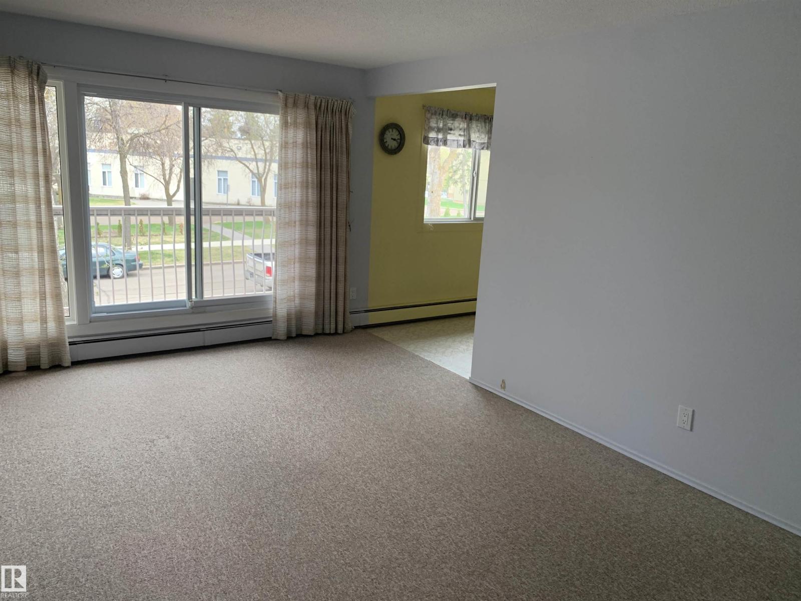 8924 85 AV NW - Image 3