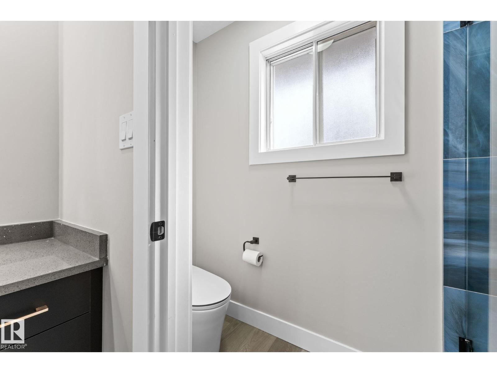 10673 161 AV NW - 36