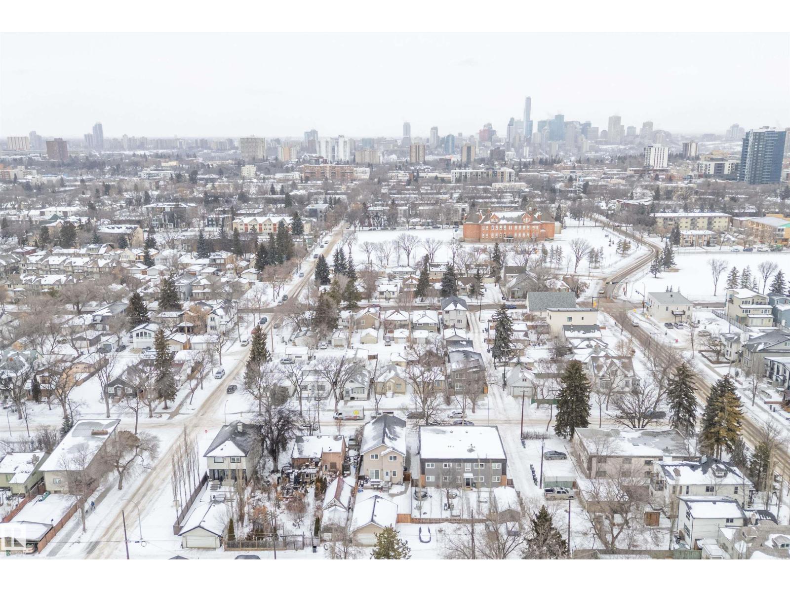 10623 75 AV NW - 53