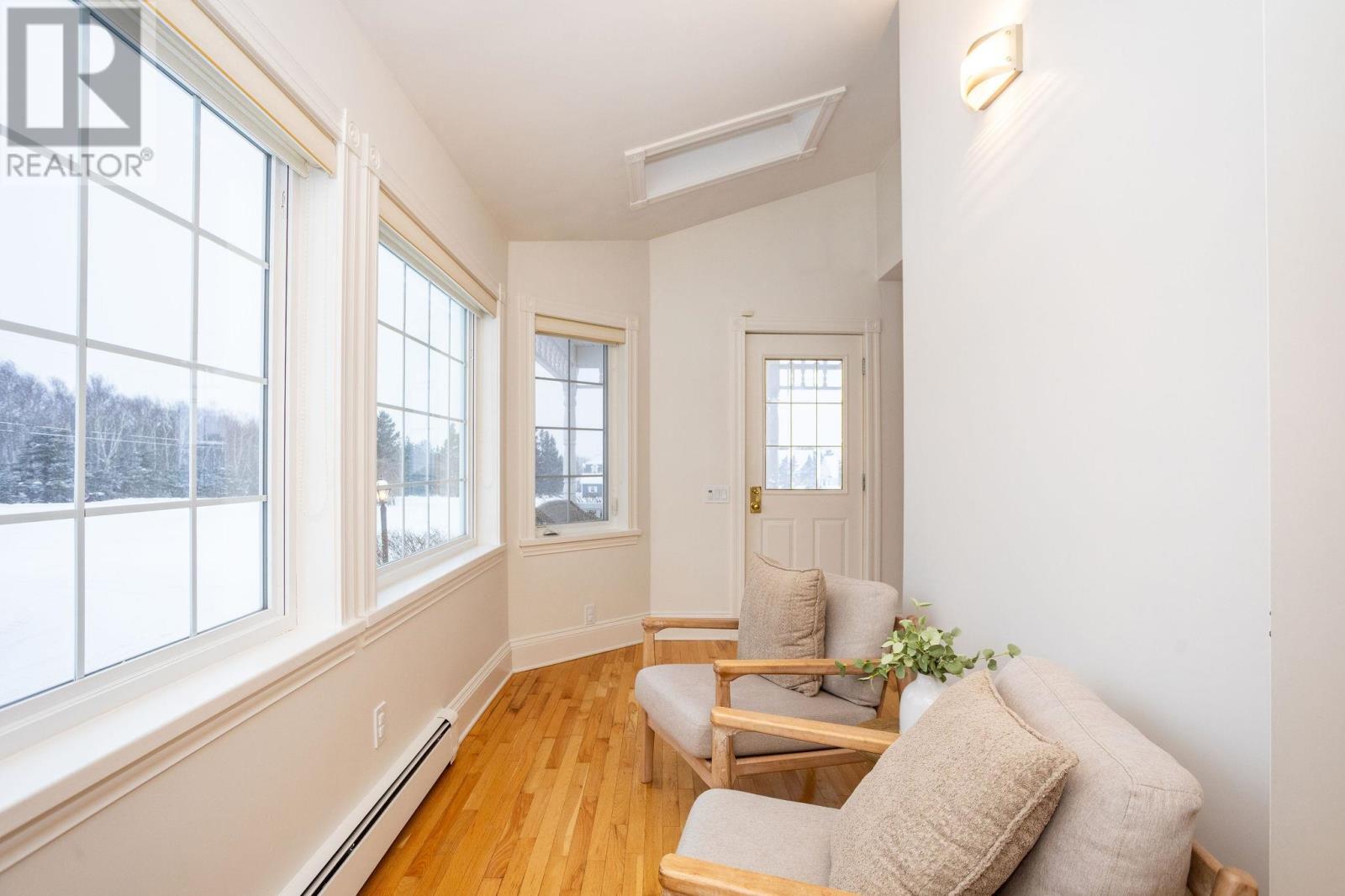 21 Spruce Lane - 15