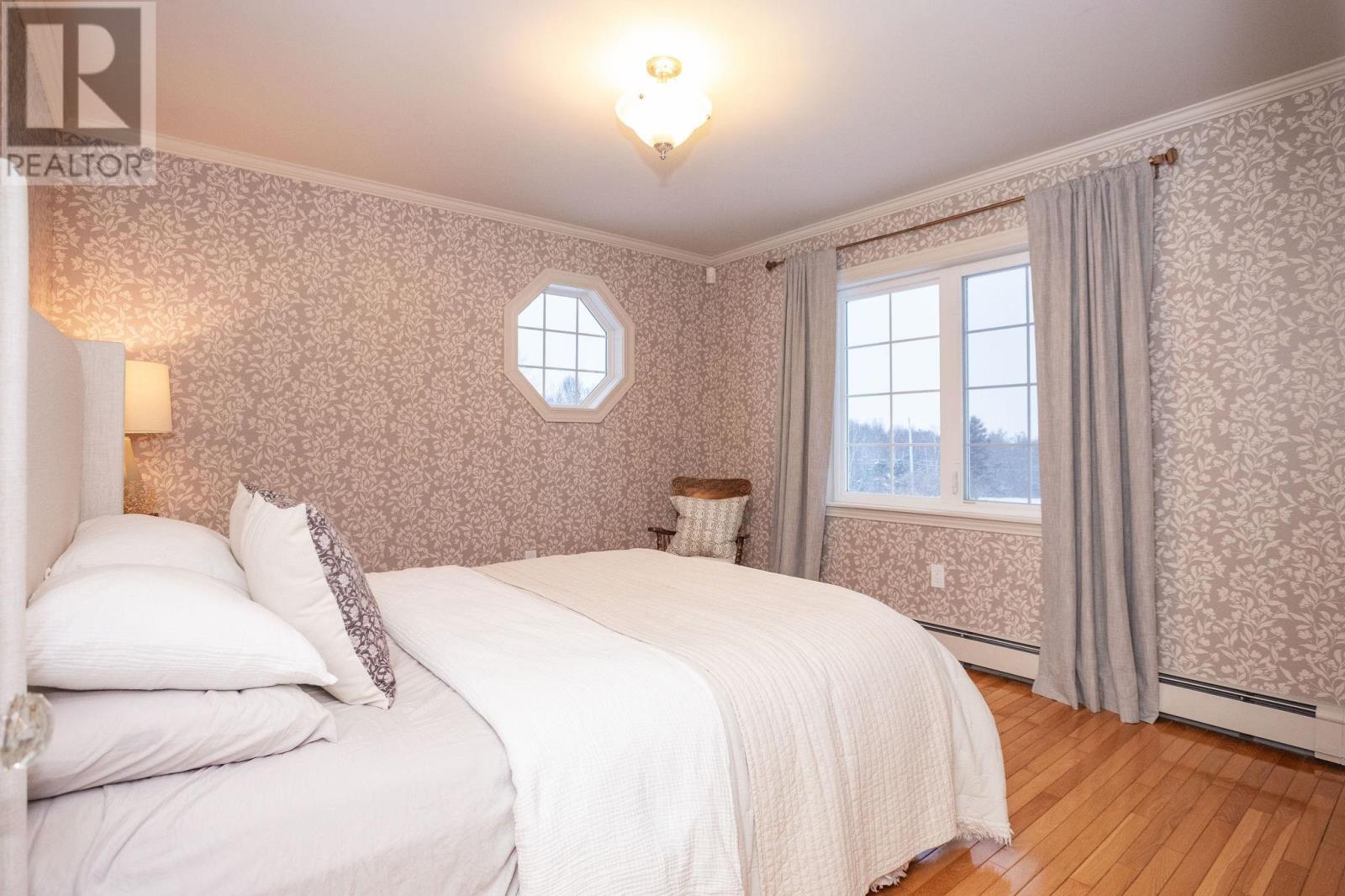 21 Spruce Lane - 32