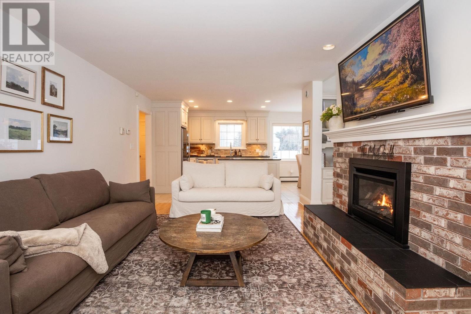 21 Spruce Lane - 28