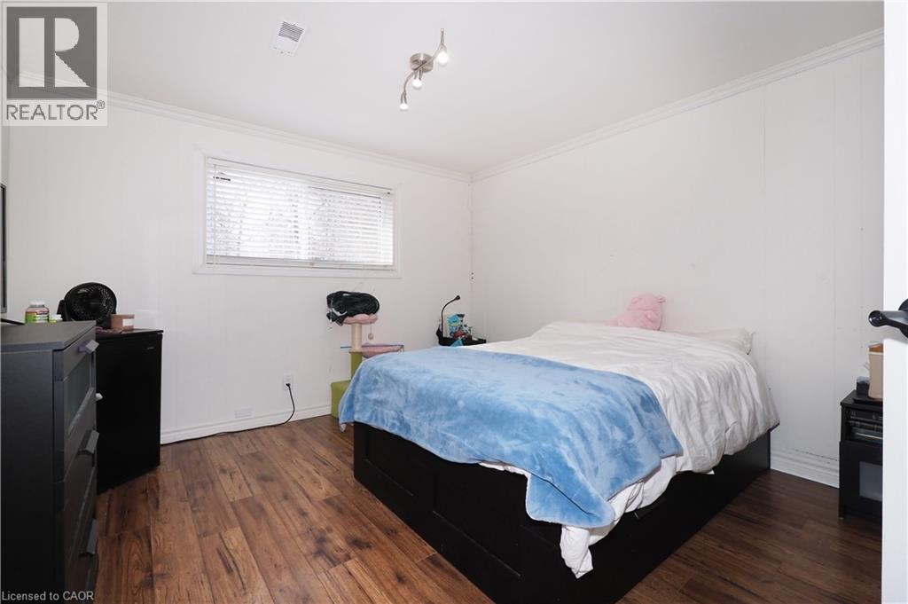 163 PINEGROVE Crescent - 18