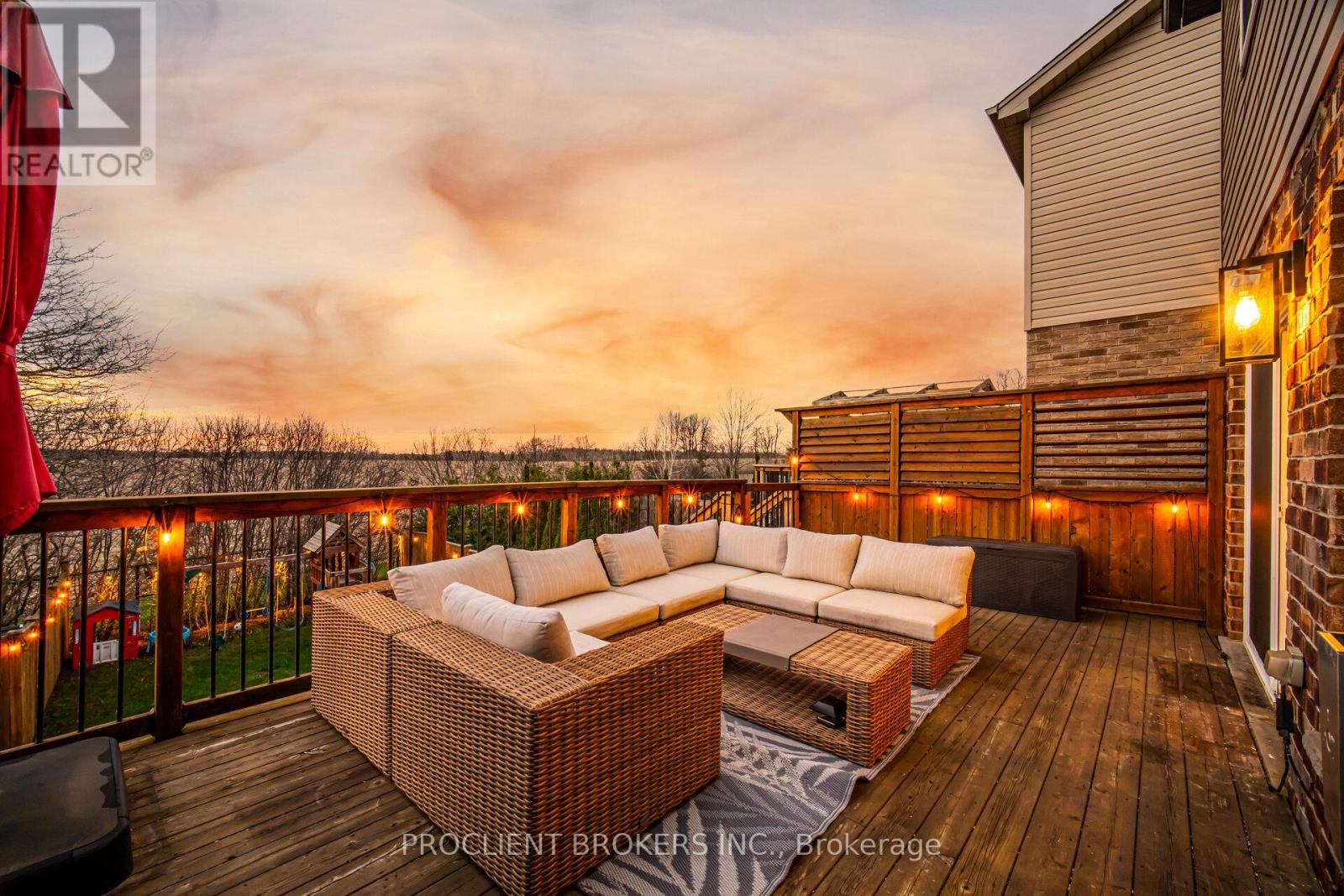 147 COULING CRESCENT - 25