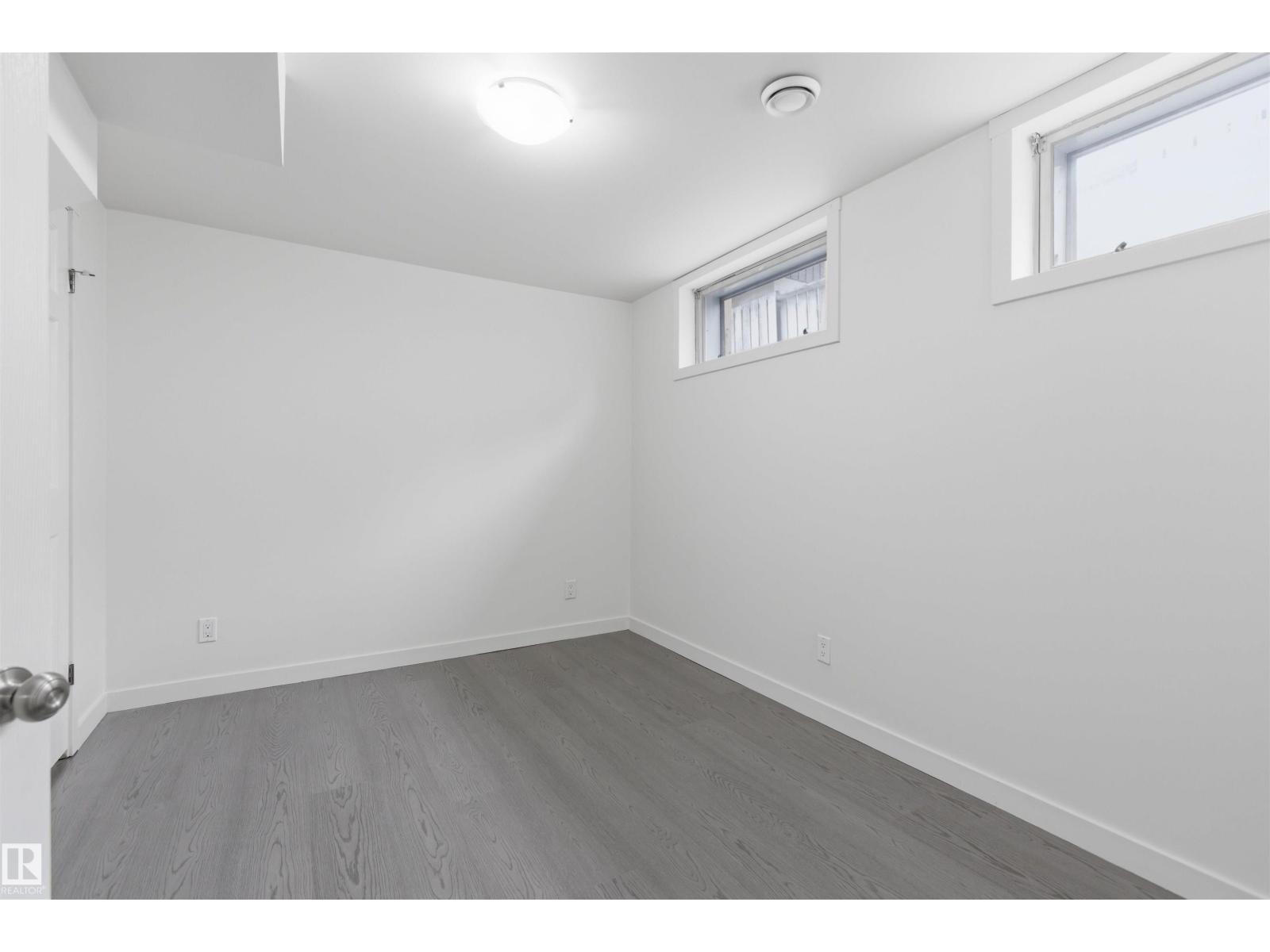 7604 142 AV NW - 38