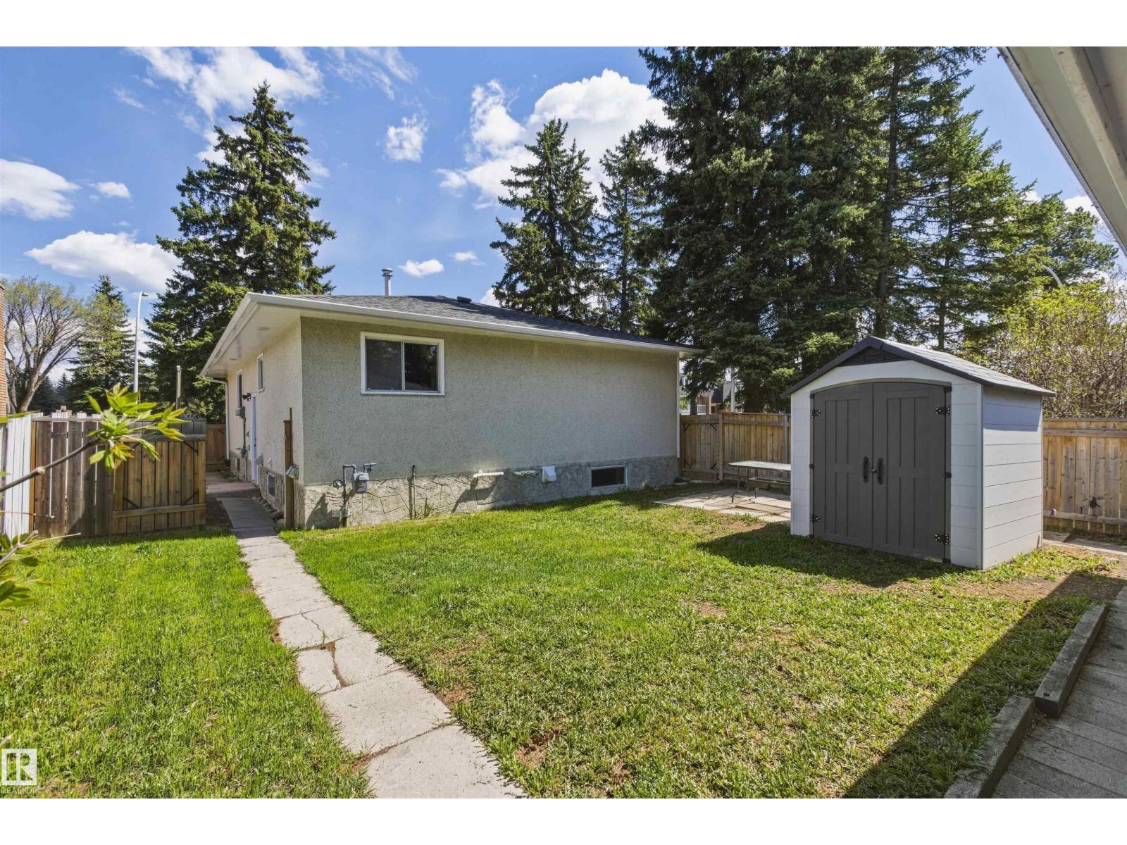7604 142 AV NW - 50
