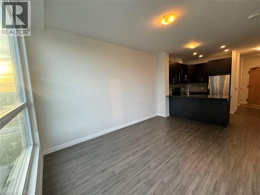 104 GARMENT Street Unit# 1705, Kitchener, Ontario, N2G0C8 — Photo 4