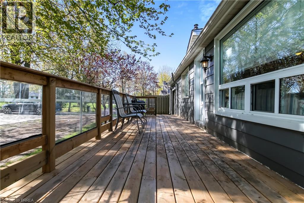 4 TYLER Street - 12