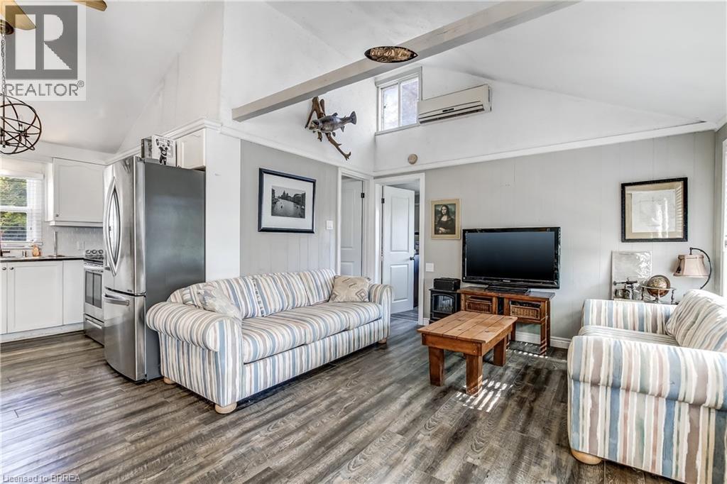 4 TYLER Street - 4