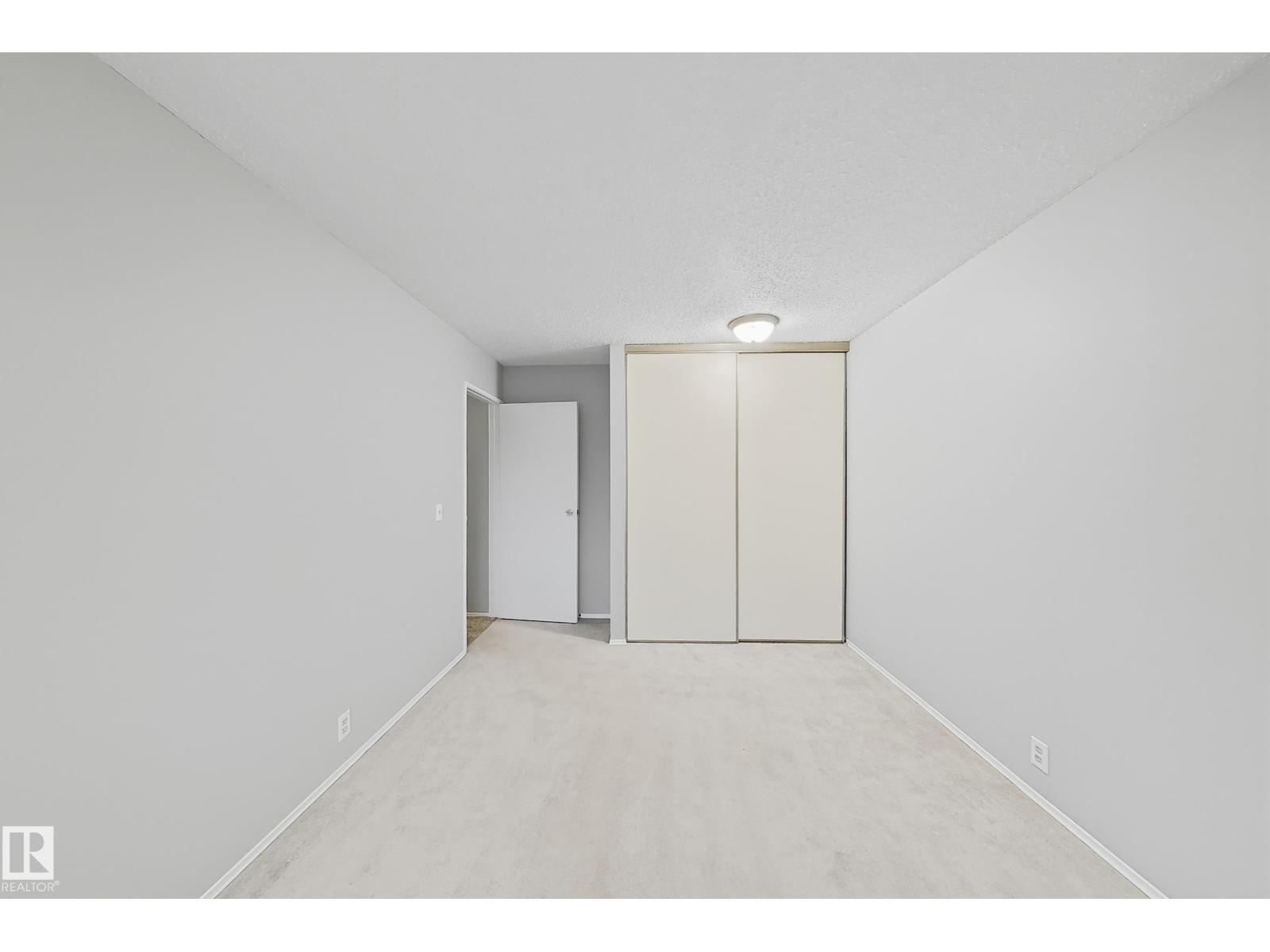 5514 93A AV NW - 12
