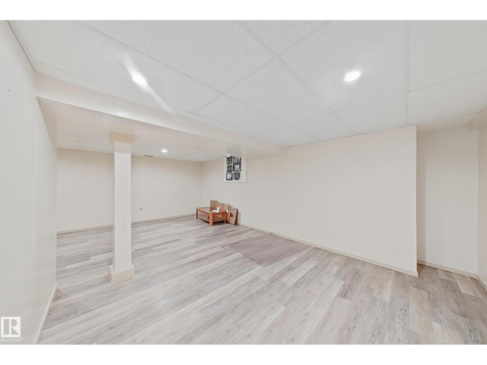 5514 93A AV NW - 16