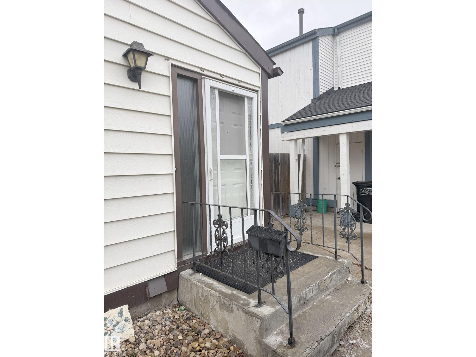 5514 93A AV NW - 19