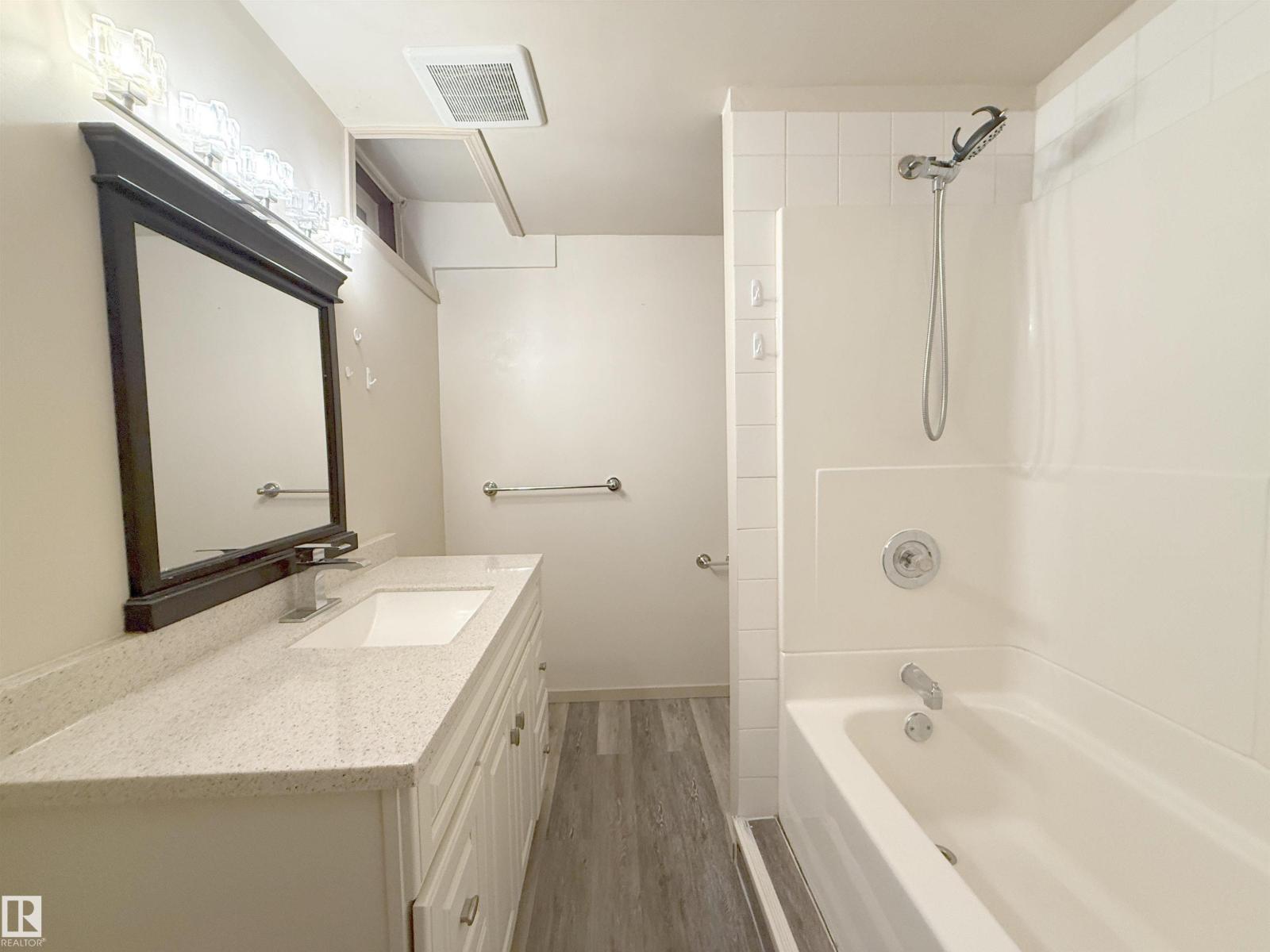 5514 93A AV NW - 23