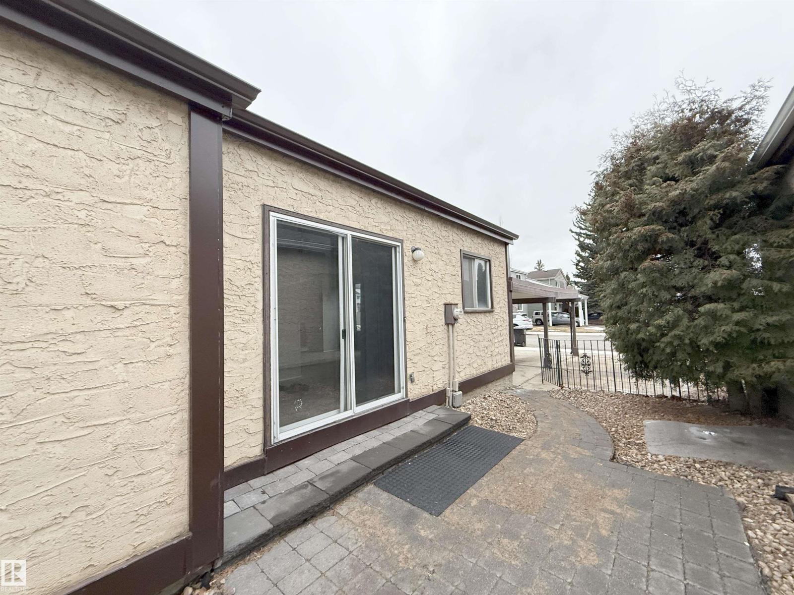 5514 93A AV NW - 27