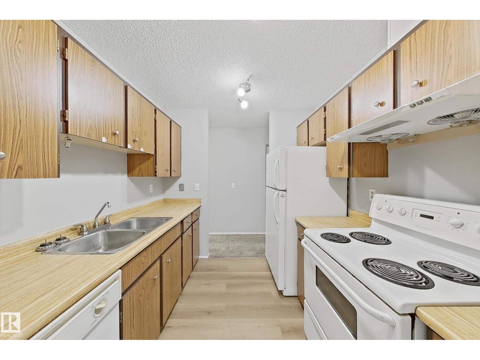 5514 93A AV NW - 6