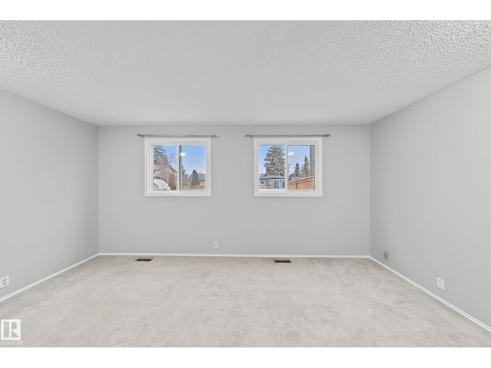 5514 93A AV NW - 8
