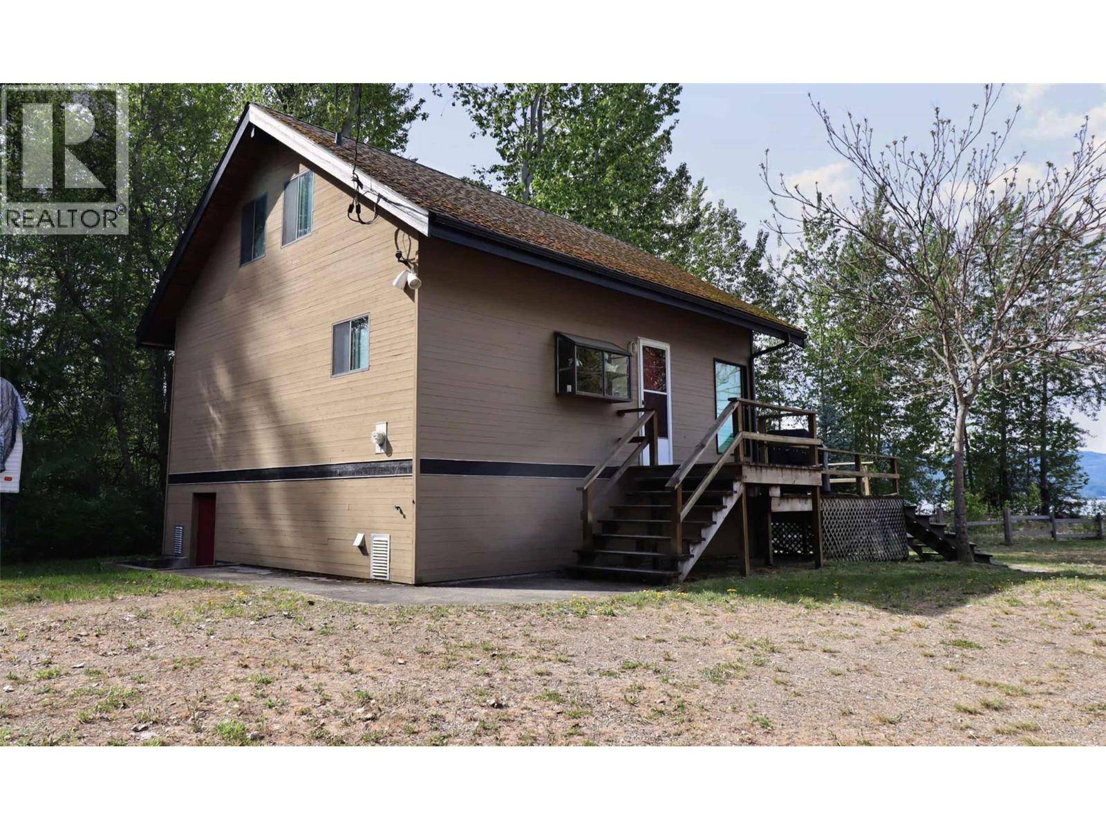6884 Squilax-Anglemont Road - 45